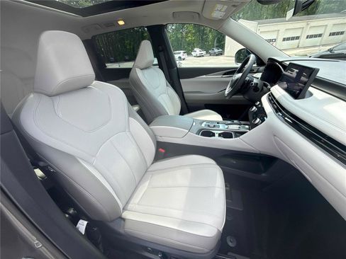 Certified 2026 INFINITI QX60 Pure w/ Cargo Package FWD image 25