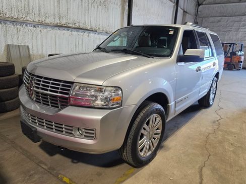 Used 2014 Lincoln Navigator 2WD w/ Equipment Group 101A image 1