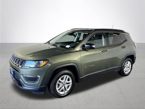 Used 2019 Jeep Compass Sport FWD image 2