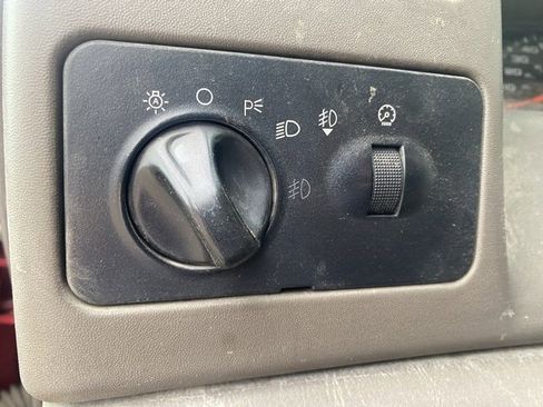 Used 2002 Ford F350 Lariat image 17