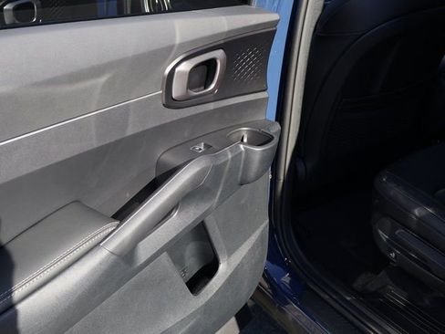 New 2026 Kia Sorento S w/ S Panoramic Sunroof Package FWD image 11