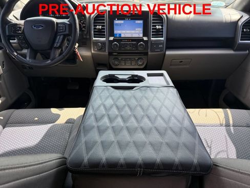 Used 2016 Ford F150 XLT w/ Equipment Group 302A Luxury AWD/4WD image 13