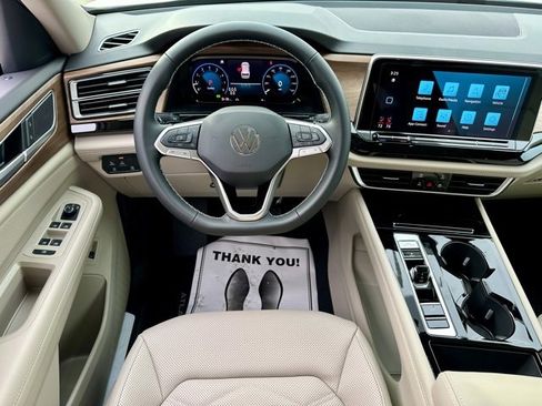 New 2026 Volkswagen Atlas SE image 16