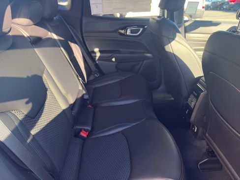 New 2026 Jeep Compass Latitude image 22