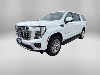 Used 2025 GMC Yukon XL Denali AWD/4WD video 1
