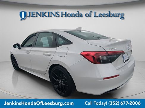 Used 2023 Honda Civic Sport image 6