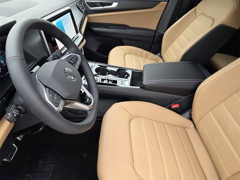 New 2026 Volkswagen Atlas Cross Sport SEL R-Line image 12