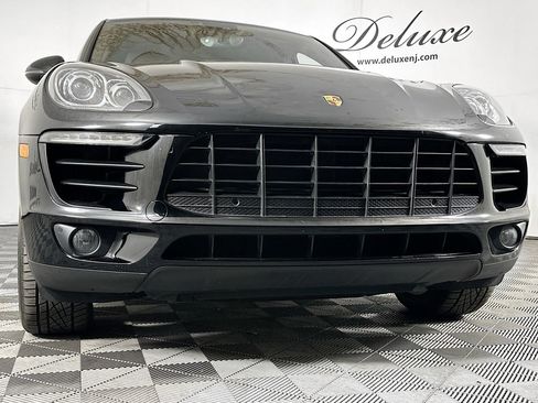 Used 2017 Porsche Macan S AWD/4WD image 30
