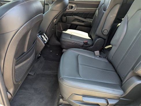 Used 2021 Kia Sorento SX FWD image 19