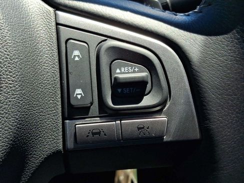 Used 2017 Subaru Legacy 2.5i Premium AWD/4WD image 22