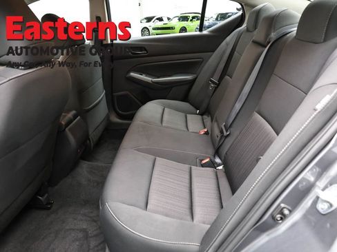 Used 2025 Nissan Altima 2.5 SV image 21