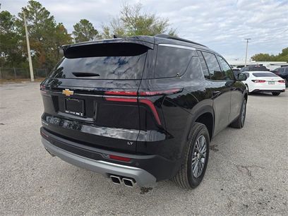 Used 2024 Chevrolet Traverse LT