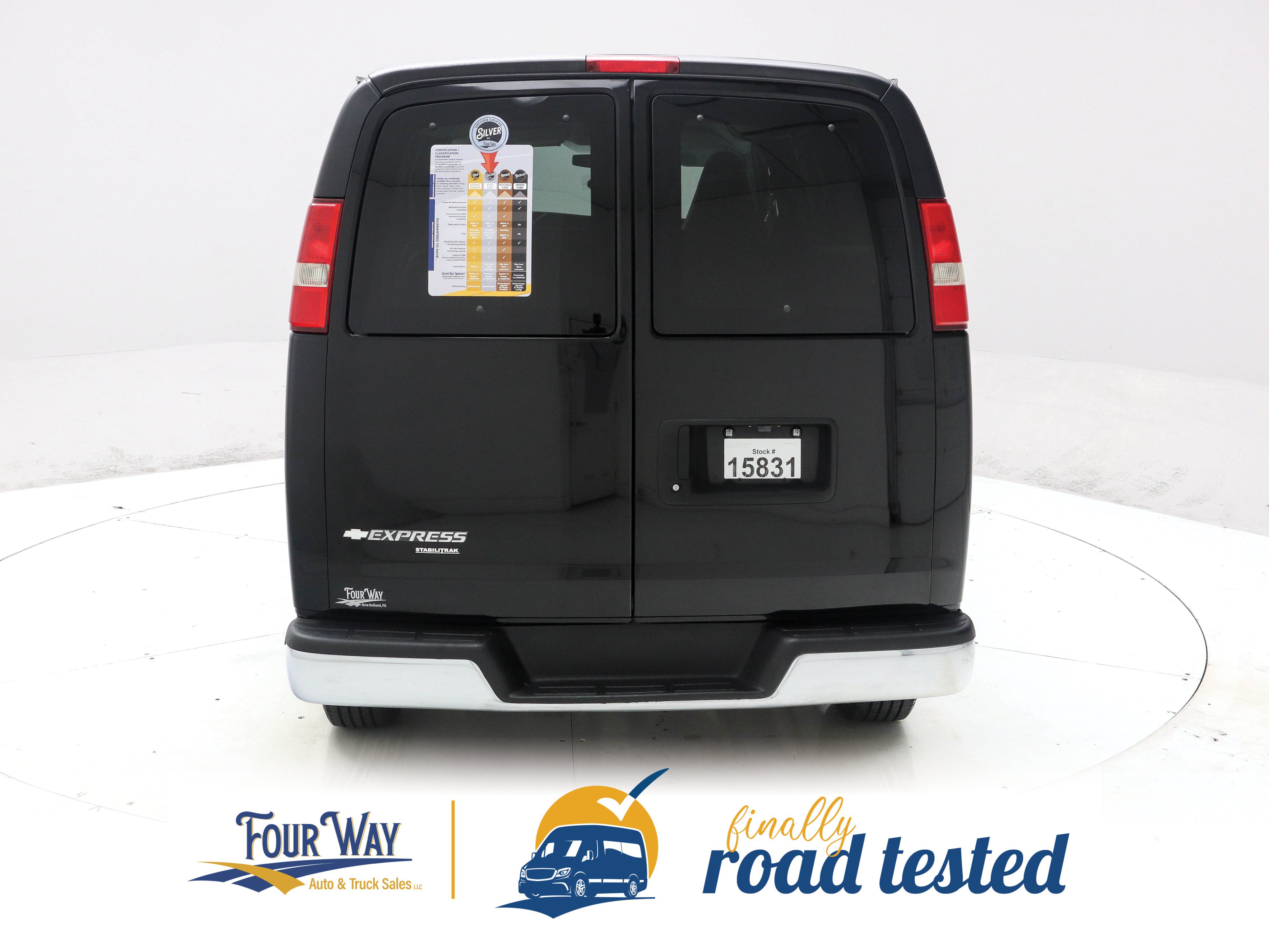Used 2016 Chevrolet Express 2500 LS RWD image 5