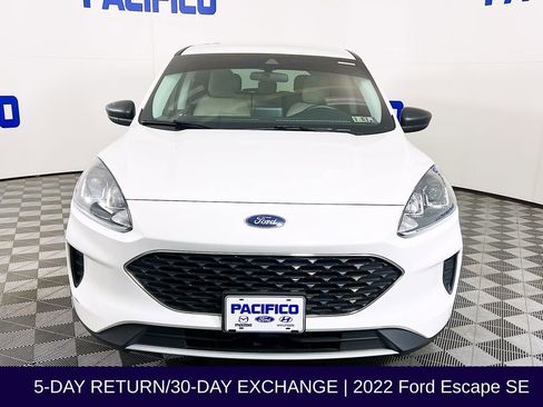 Used 2022 Ford Escape SE w/ Convenience Package image 3