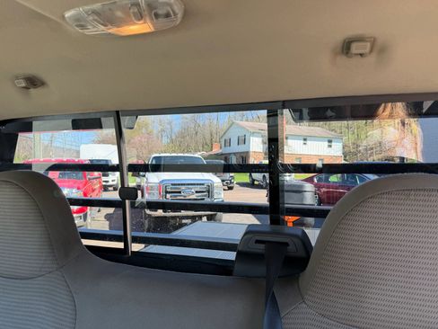 Used 2010 Ford F250 XLT AWD/4WD image 11