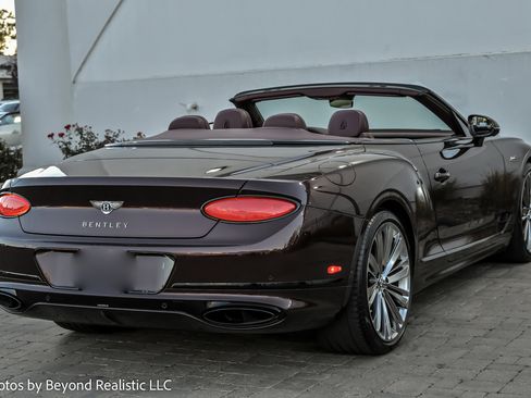 Used 2022 Bentley Continental GT Speed image 12