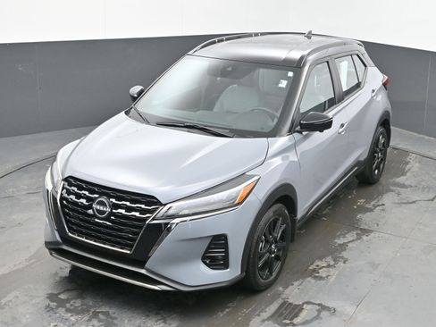 Certified 2024 Nissan Kicks SR w/ SR Premium Package image 31