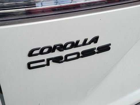 Used 2024 Toyota Corolla Cross AWD Hybrid image 5