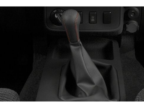 Used 2015 Nissan Xterra PRO-4X AWD/4WD image 8