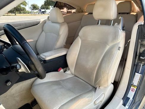 Used 2010 Lexus IS 350C RWD image 11