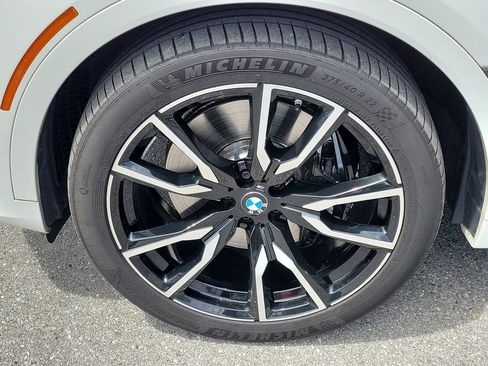 Used 2021 BMW X7 xDrive40i w/ M Sport Package AWD/4WD image 12