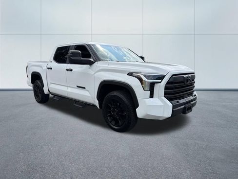 Used 2026 Toyota Tundra SR5 w/ SR5 Convenience Package AWD/4WD image 4