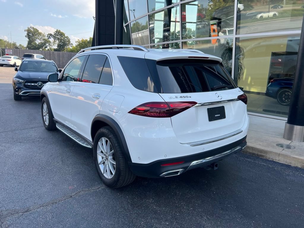 Used 2025 Mercedes-Benz GLE 450e 4MATIC w/ Driver Assistance Package image 4
