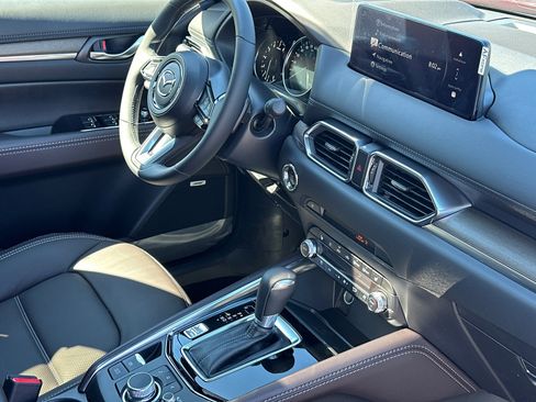 New 2025 MAZDA CX-5 Signature image 11