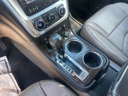 Used 2014 GMC Acadia SLT AWD/4WD image 25