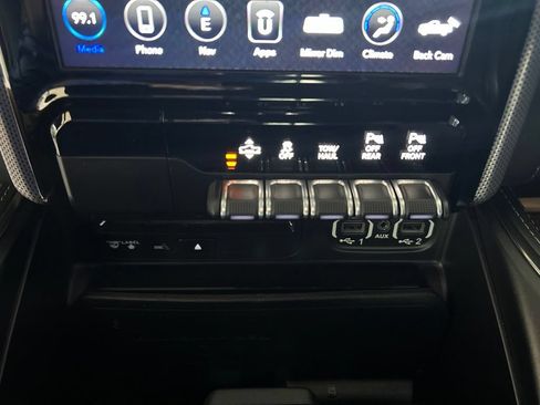 Used 2019 RAM 1500 Limited AWD/4WD image 54