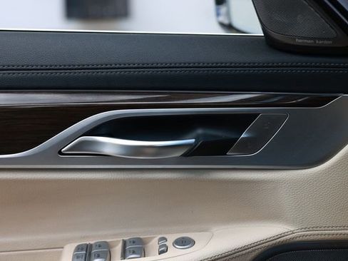 Used 2018 BMW 740i image 52