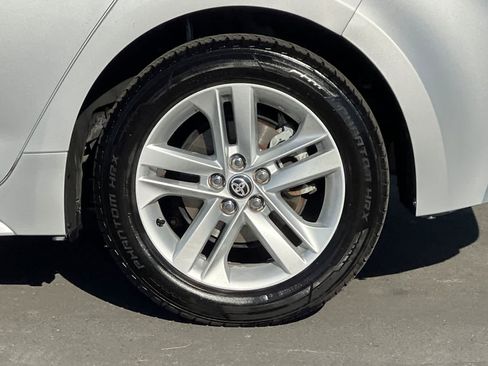Used 2019 Toyota Corolla SE image 25