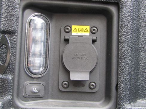 Certified 2024 Ford Maverick XLT w/ XLT Luxury Package image 21