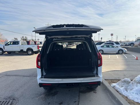 Certified 2025 Ford Expedition Active image 17