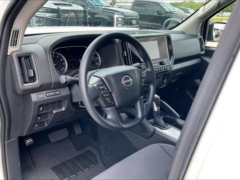 Used 2025 Nissan Frontier S RWD image 12