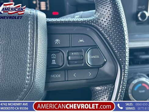 Used 2025 Toyota Tacoma SR5 AWD/4WD image 32