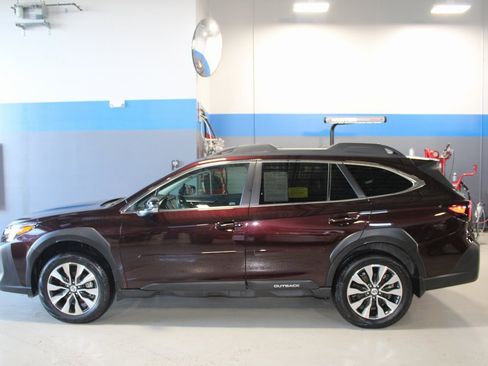 Used 2024 Subaru Outback Limited image 16