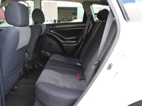Used 2005 Toyota Matrix image 19