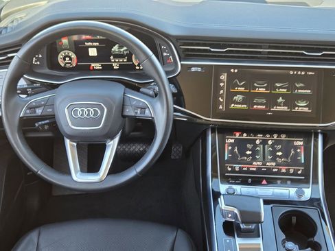 Used 2023 Audi Q7 3.0T Prestige image 35