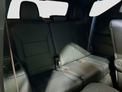 Used 2024 Chevrolet Traverse RS w/ LPO, Floor Liner Package FWD image 32