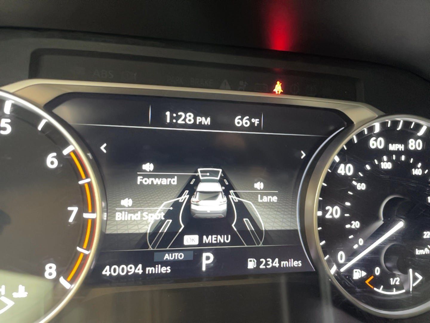 Used 2023 Nissan Rogue S AWD/4WD image 6