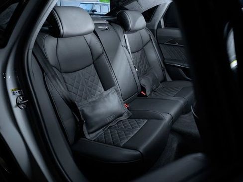 Used 2023 Audi S8 4.0 TFSI image 25