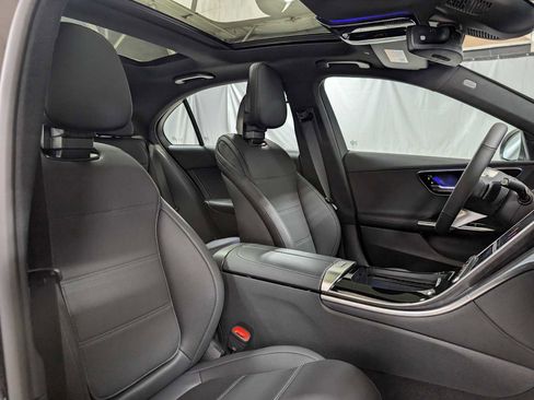 Used 2025 Mercedes-Benz C 300 4MATIC Sedan image 14