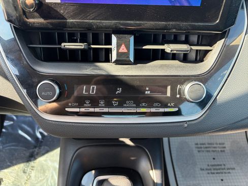 Used 2024 Toyota Corolla LE FWD image 22