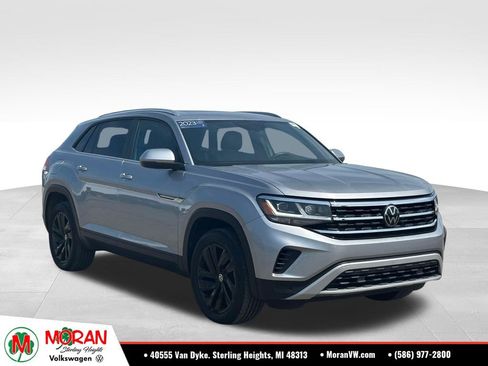 Certified 2023 Volkswagen Atlas Cross Sport SE w/ Panoramic Sunroof Package AWD/4WD image 6