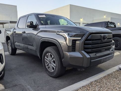 Used 2023 Toyota Tundra SR5 w/ SR5 Convenience Package AWD/4WD image 3