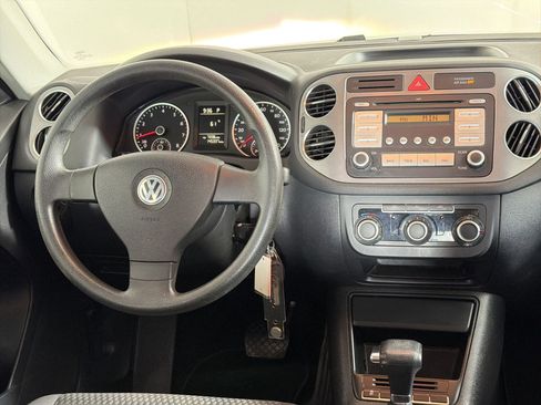 Used 2010 Volkswagen Tiguan S AWD/4WD image 24