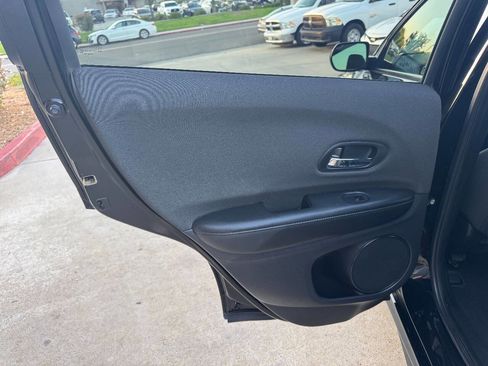 Used 2022 Honda HR-V Sport image 25