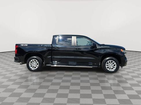 Used 2023 Chevrolet Silverado 1500 RST AWD/4WD image 5