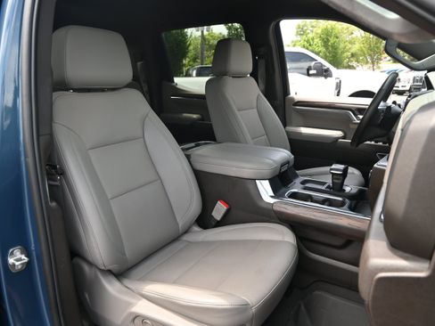 Used 2024 GMC Sierra 1500 SLT w/ SLT Premium Plus Package AWD/4WD image 33